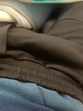 zazaza12ratyuijgg online show from April 15, 12:45 pm