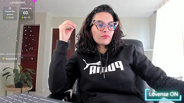 paulinabarnett- online show from April 11, 4:11 pm