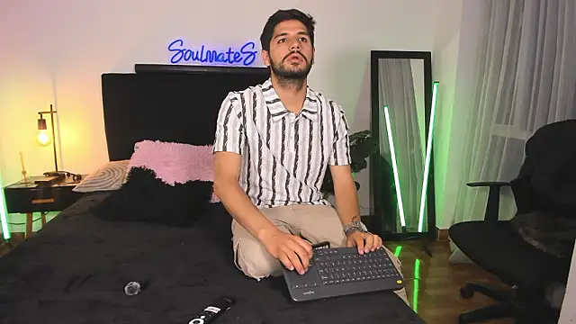 -soulmate-s online show from January 19, 1:15 pm