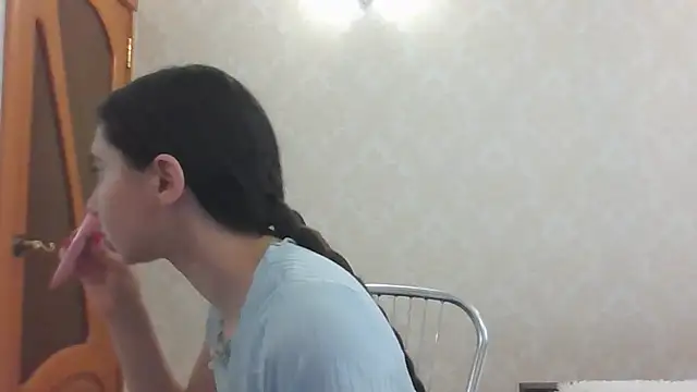 Snapshot of Kashtanka_ chatting on June 5, 5:25 am Kashtanka online show from June 5, 5:25 am