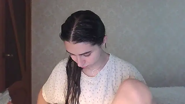 Snapshot of Kashtanka_ chatting on June 15, 10:50 am Kashtanka online show from June 15, 10:50 am