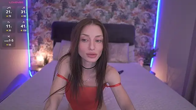 Alice Arwen online show from April 13, 2:11 pm