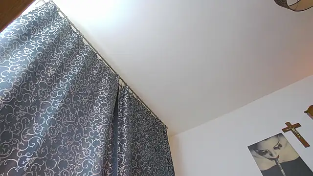 AnyaRose online show from March 10, 9:03 am