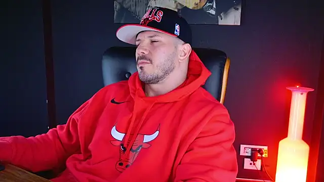 AngeloEric online show from December 13, 2:38 pm