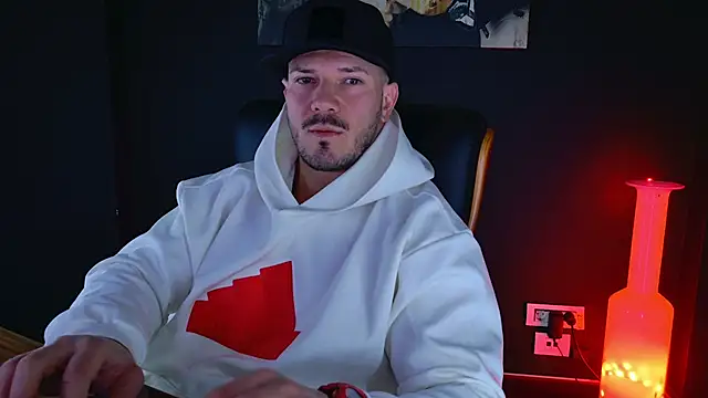 AngeloEric online show from December 29, 12:01 pm