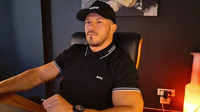 AngeloEric online show from September 28, 9:03 am