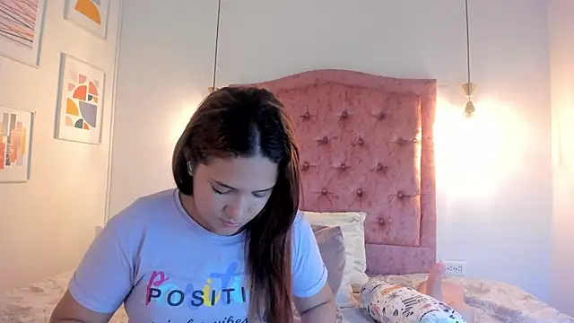 aprill21  online show from December 17, 2:11 pm