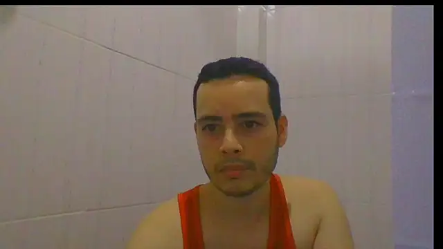 Snapshot of Gasparin32 chatting on November 1, 9:50 pm Gasparin32 online show from November 1, 9:50 pm