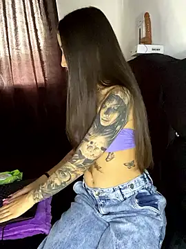  Luuna online show from November 23, 6:19 pm