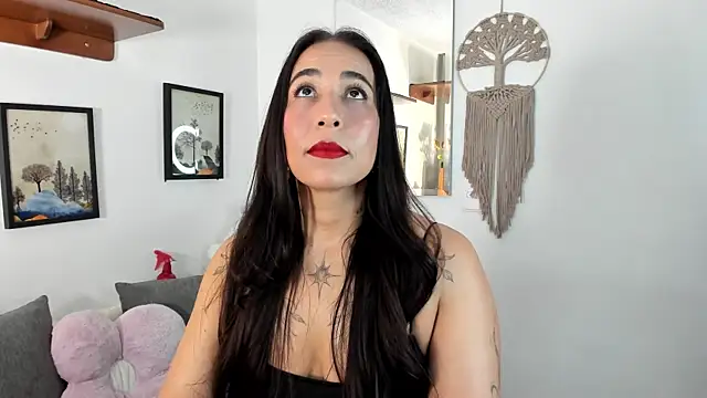 Snapshot of electra_hunt chatting on July 5, 1:45 am electra hunt online show from July 5, 1:45 am