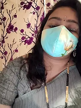 neelu-hoty online show from January 20, 3:07 pm