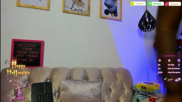 Snapshot of alanavega11 chatting on October 4, 1:09 pm alanavega11 online show from October 4, 1:09 pm