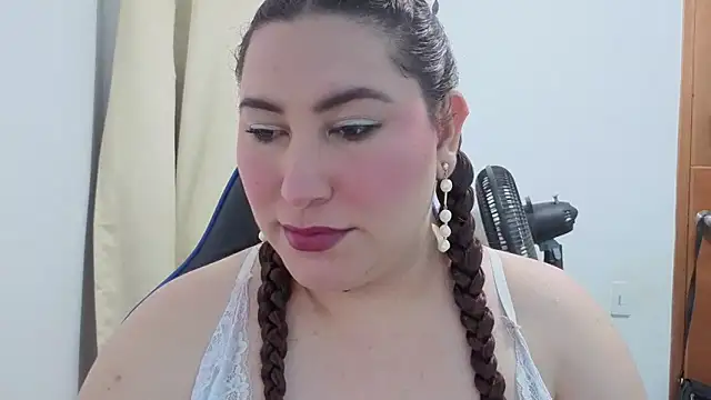 Snapshot of catalina_boobs chatting on April 30, 12:28 am catalina boobs online show from April 30, 12:28 am