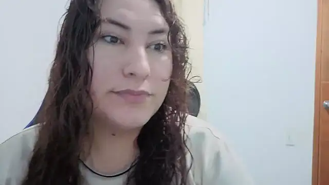 Snapshot of catalina_boobs chatting on May 1, 10:20 am catalina boobs online show from May 1, 10:20 am