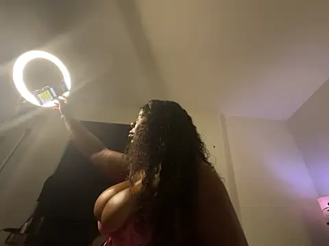 XXXLollipopsJuicy online show from April 19, 8:13 am