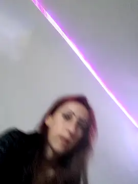 Snapshot of kriszy_baby chatting on December 3, 9:11 am kriszy baby online show from December 3, 9:11 am