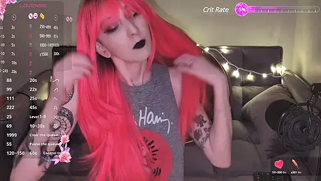 lovelylucyy online show from January 23, 1:41 am