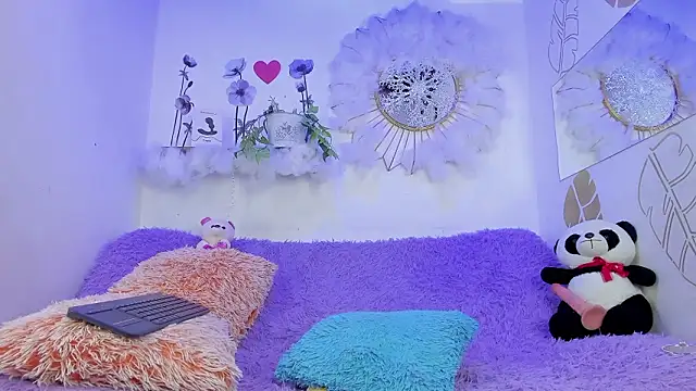 Ariadna Evangeline online show from February 3, 6:40 am