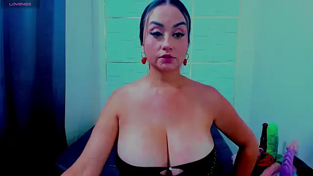 Snapshot of IsaSixty9 chatting on March 5, 6:34 pm IsaSixty9 online show from March 5, 6:34 pm