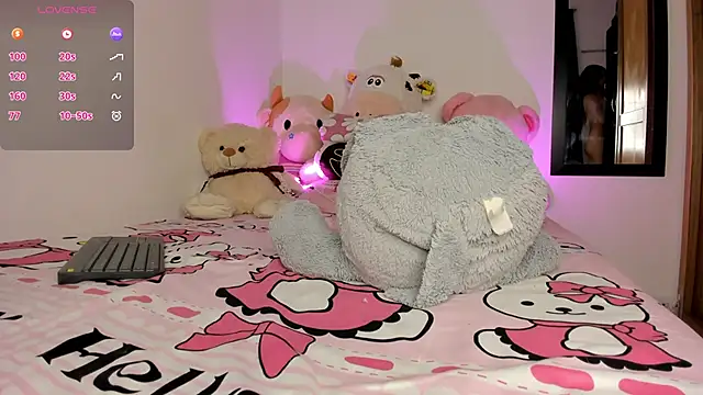 Snapshot of Lee_Ash chatting on February 23, 4:35 pm Lee Ash online show from February 23, 4:35 pm