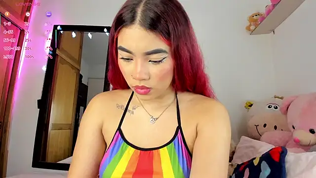 Snapshot of Lee_Ash chatting on October 16, 6:14 am Lee Ash online show from October 16, 6:14 am