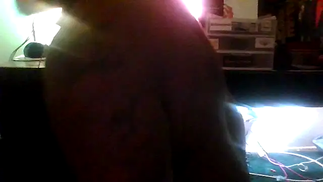 Snapshot of HBYAM chatting on April 18, 9:26 pm HBYAM online show from April 18, 9:26 pm