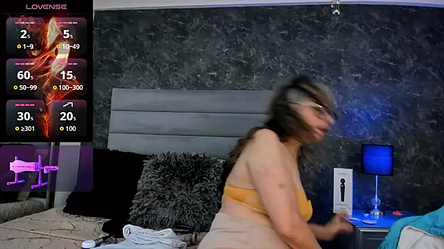 Bella Evans  online show from January 8, 6:21 pm