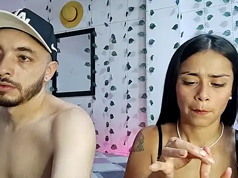 Snapshot of hotlatin92 chatting on March 21, 11:56 pm hotlatin92 online show from March 21, 11:56 pm