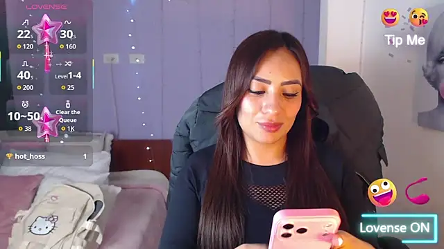 Snapshot of Paulina_627 chatting on February 24, 2:48 pm Paulina 627 online show from February 24, 2:48 pm