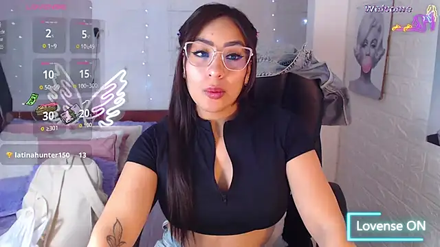 Paulina 627 online show from April 10, 4:44 pm