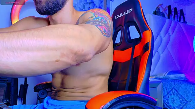 Rich boy01 online show from March 1, 3:19 am