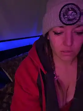 Snapshot of SummerV91 chatting on February 1, 5:17 am SummerV91 online show from February 1, 5:17 am