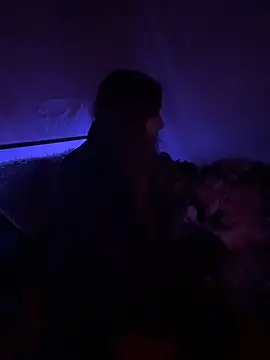 Snapshot of SummerV91 chatting on February 19, 6:20 am SummerV91 online show from February 19, 6:20 am