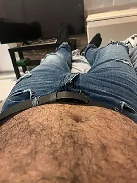 Snapshot of tikitaka97 chatting on December 7, 4:25 pm tikitaka97 online show from December 7, 4:25 pm