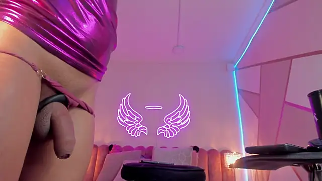  scarletmoore online show from March 2, 9:53 am