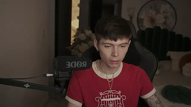 Snapshot of IsmaelRichardson chatting on March 19, 5:52 am IsmaelRichardson online show from March 19, 5:52 am