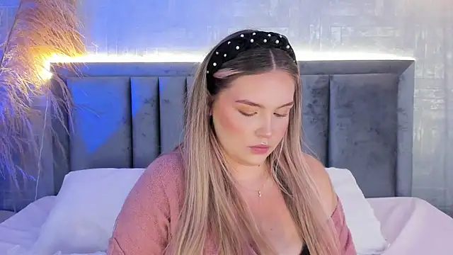 GaiaBaker online show from October 15, 2:28 pm