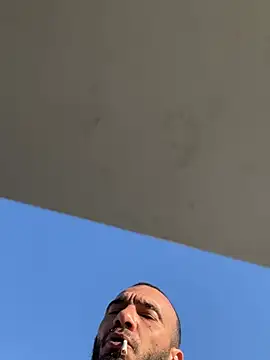 Snapshot of donnuozfutura chatting on February 6, 8:50 am donnuozfutura online show from February 6, 8:50 am