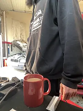 Snapshot of donnuozfutura chatting on March 4, 9:40 am donnuozfutura online show from March 4, 9:40 am