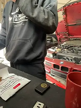 Snapshot of donnuozfutura chatting on March 7, 1:40 pm donnuozfutura online show from March 7, 1:40 pm