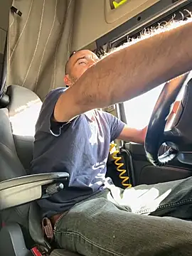 Snapshot of donnuozfutura chatting on October 8, 8:12 am donnuozfutura online show from October 8, 8:12 am