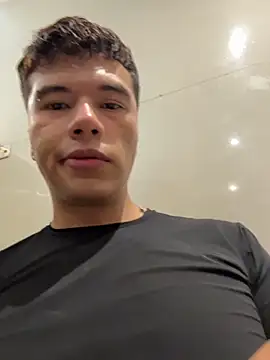 Logan smith1 online show from April 15, 6:04 pm