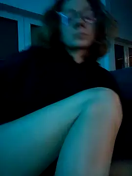 Kay ForU online show from December 6, 1:51 am