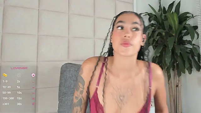 Nia Bunny online show from January 29, 5:56 pm