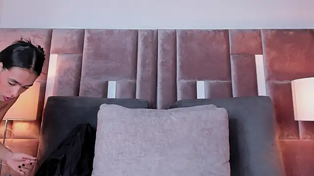 Nia Bunny online show from November 19, 12:16 pm