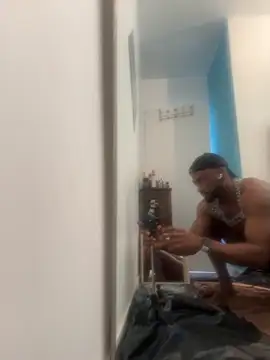 Snapshot of nickgode69 chatting on February 4, 12:00 pm nickgode69 online show from February 4, 12:00 pm