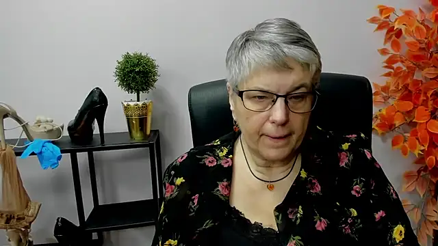 IrisDream online show from December 30, 11:26 am