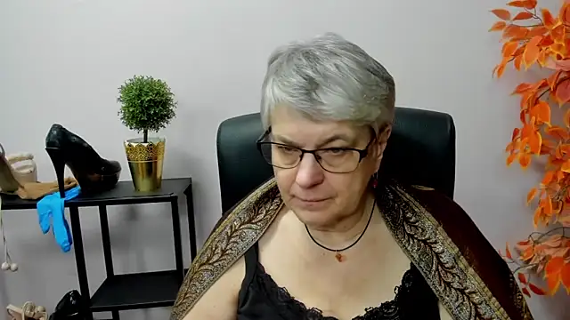 IrisDream online show from December 31, 1:19 pm