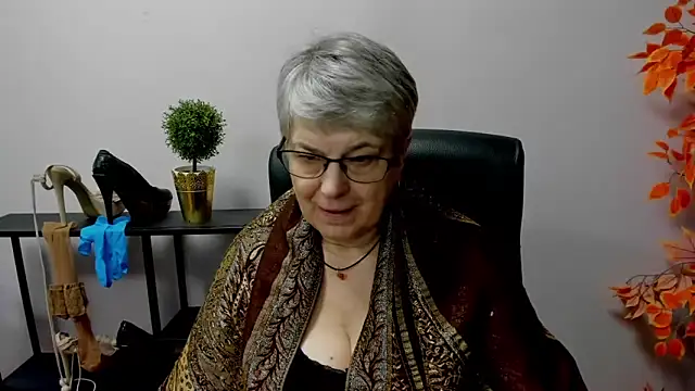 IrisDream online show from February 26, 1:52 pm