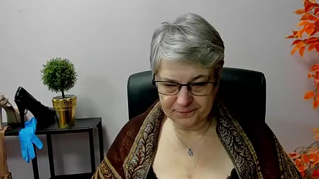 IrisDream online show from March 12, 7:13 am